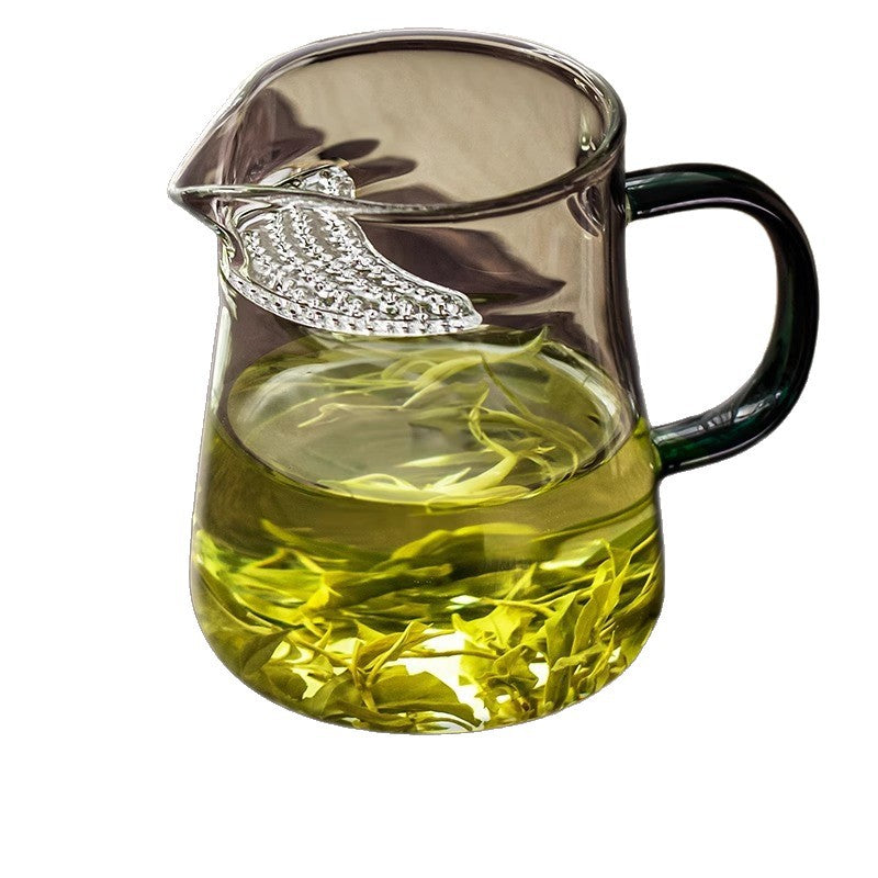 Thickened crescent fair cup heat-resistant classy glass tea dispenser with tea drain public cup green tea special kung fu tea set