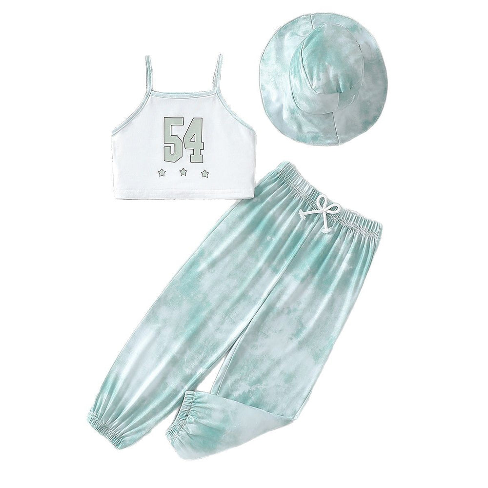 summer kids' three-piece set: digital print tank top, green tie-dye active pants, and sun hat for girls