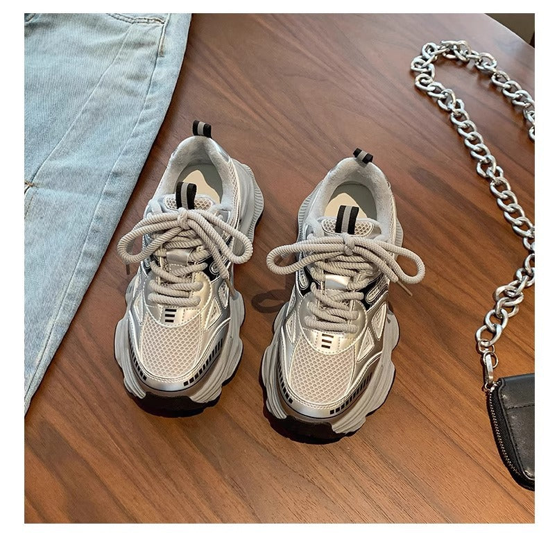 Black chunky platform sneakers for women, autumn/winter 2026 new collection, petite height increasing casual athletic shoes, soft sole fleece-lined women's footwear