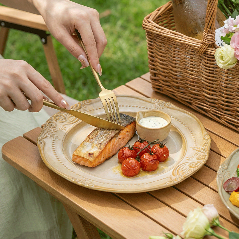 European retro embossed plate - perfect for western cuisine, pasta, breakfast, restaurants, and hotels. a stylish and high-value steak plate and dinner plate