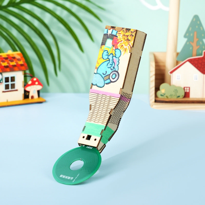 Metal detector, technology small production handmade DIY material small invention scientific experiment kit maker STEM