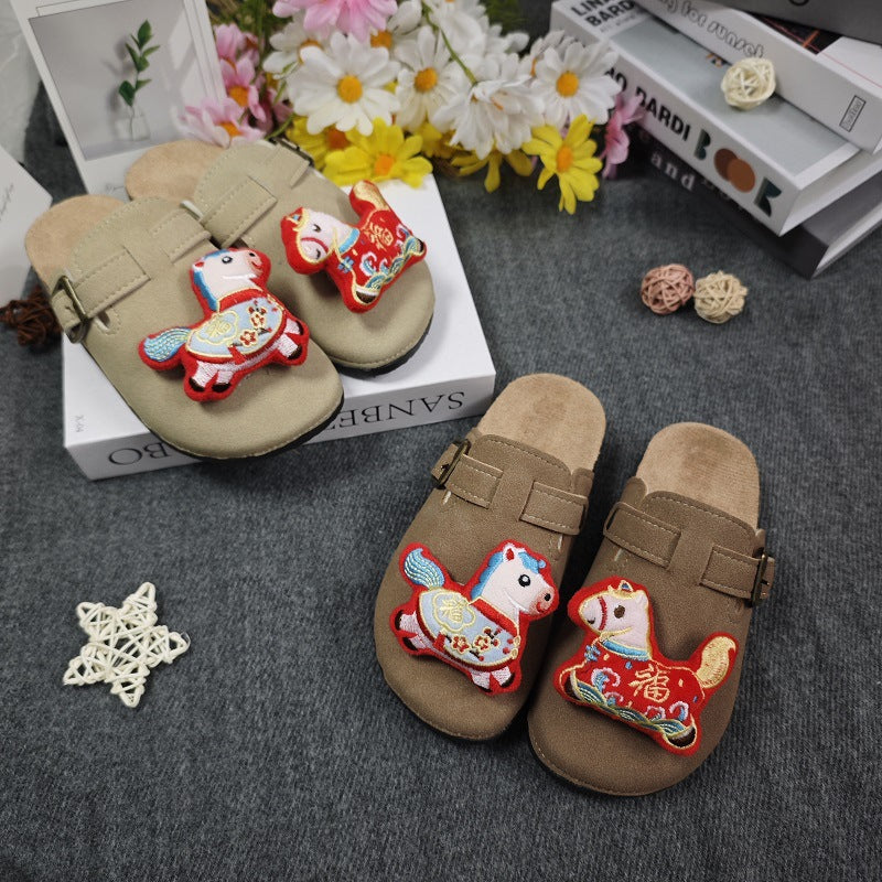Cute smiling horse family wear cartoon birkenstock shoes women's fashion children's birkenstock outwearnon-slip toe half slippers