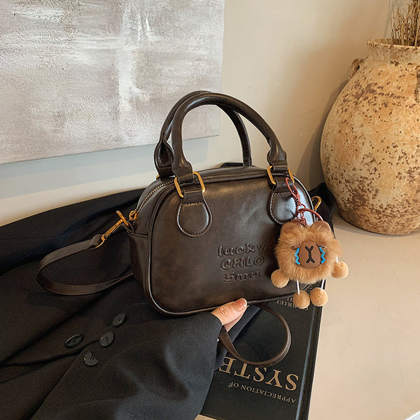 This year's popular versatile portable small square bag 2025 new autumn fashion niche Korean solid color shoulder messenger bag
