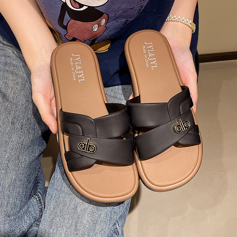 French-style women's summer sandals, 2026 new flat casual versatile flip-flops, perfect for vacation and pairing with skirts