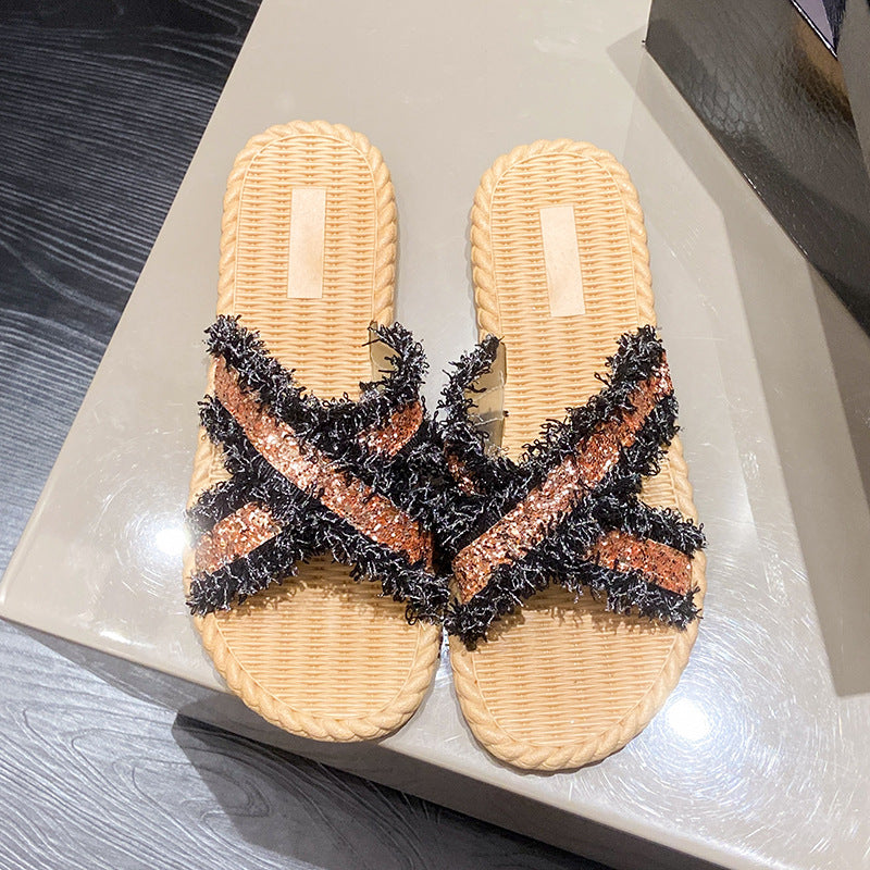 Women's summer outdoor slippers - soft sole thong sandals, fashionable new sequin tassel slides, lightweight beach shoes