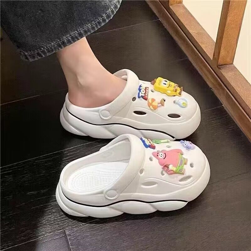 2024new arrival shit-stepping clogs for women outwearsummercutepopularthick sole nurse beach two-wear toe-cap slippers