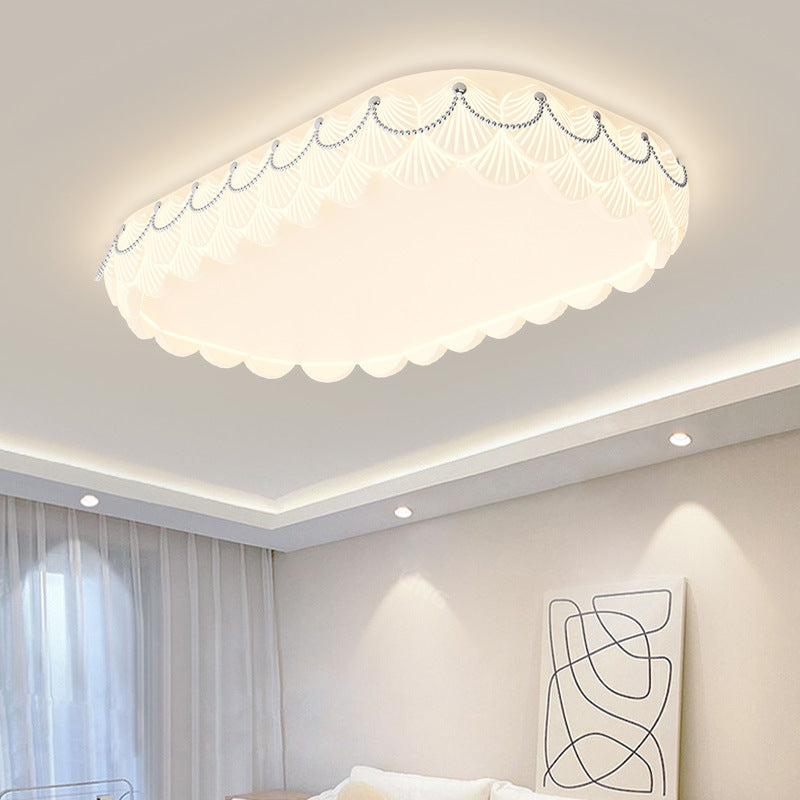 Living room light Modern minimalist creative shell hall ceiling light Nordic cream wind lighting combination Whole house package