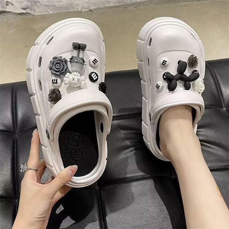 2024 hot style clogs for women wholesale summer outwear cute cartoon toe cap two-wear beach popular height-increasing sandals