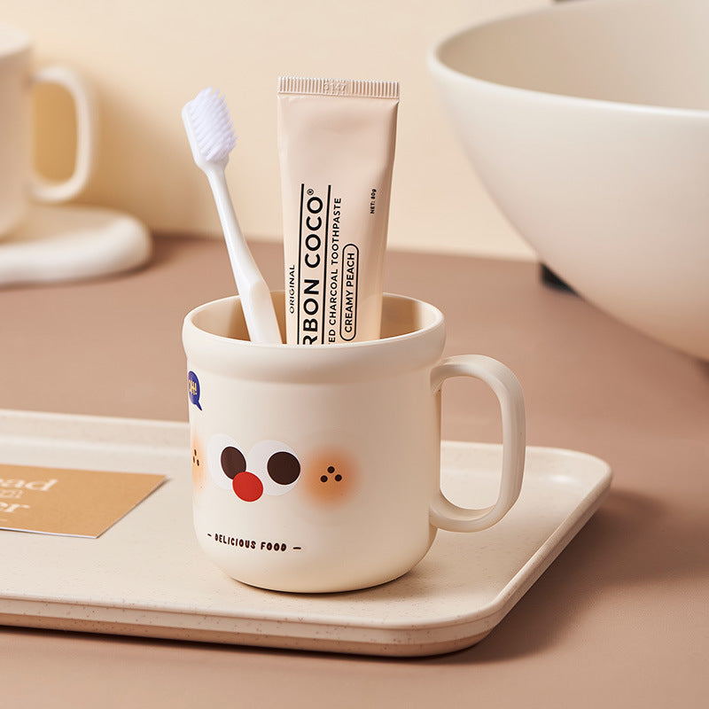 High-style mouthwash cup, perfect for home use. this creative toothbrush cup is ideal for students and features a convenient, portable design