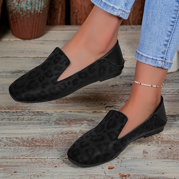 spring/autumn new arrivals: plus-size women's flat shoes for cross-border e-commerce. sizes 36-43 available. wholesale options available. dropshipping to  and