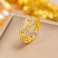 J17 gold - letter d ring