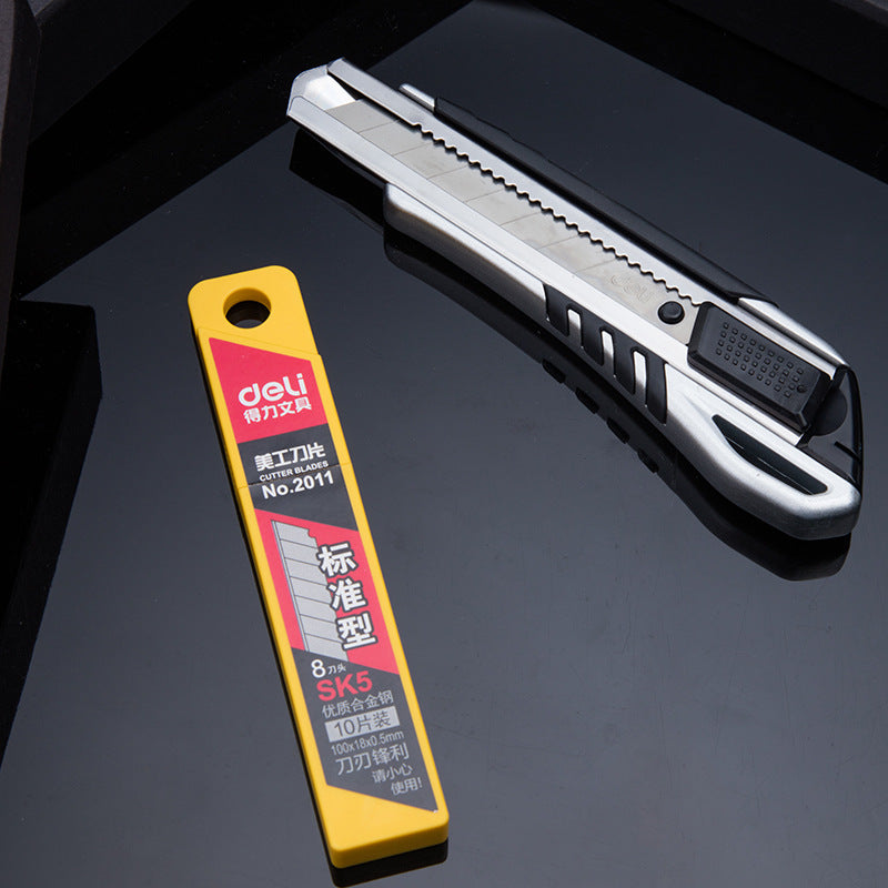 Deli 33416 zinc alloy utility knife set, 1 paper cutter + 1 box of alloy steel utility blades