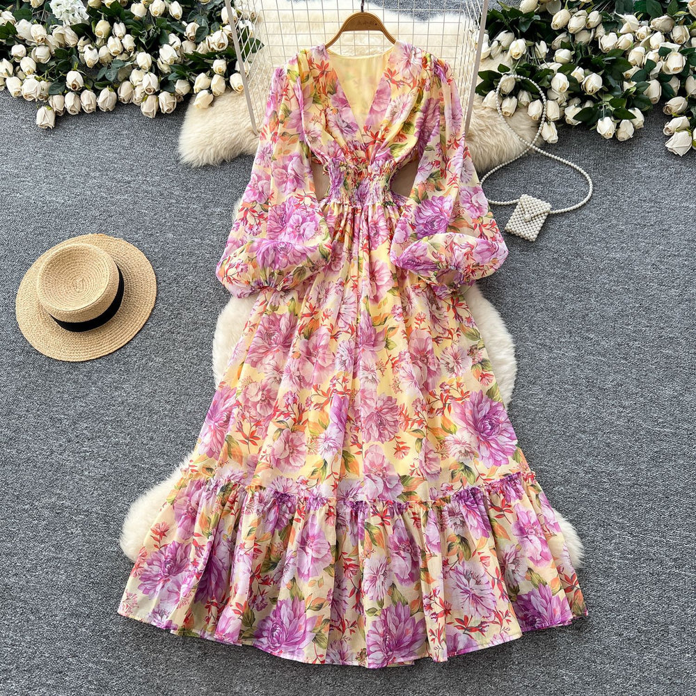 French retro v-neck lantern sleeve printed dress - women's  autumn collection - cinched waist, elegant ruffle hem maxi dress