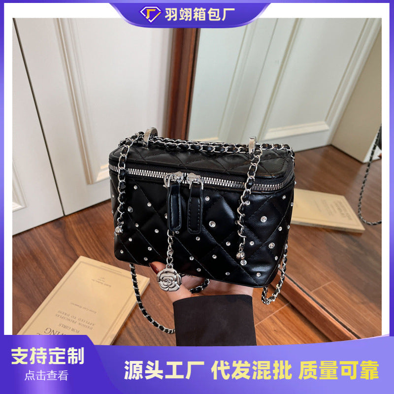 Cross-border rhombus chain bag women's 2025 new summer niche super fire messenger bag diamond box bucket bag