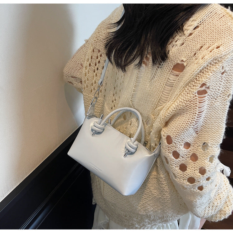 Cross-border small bag women's summer 2025 new simple and versatile messenger bag Korean version casual portable commuter pillow bag