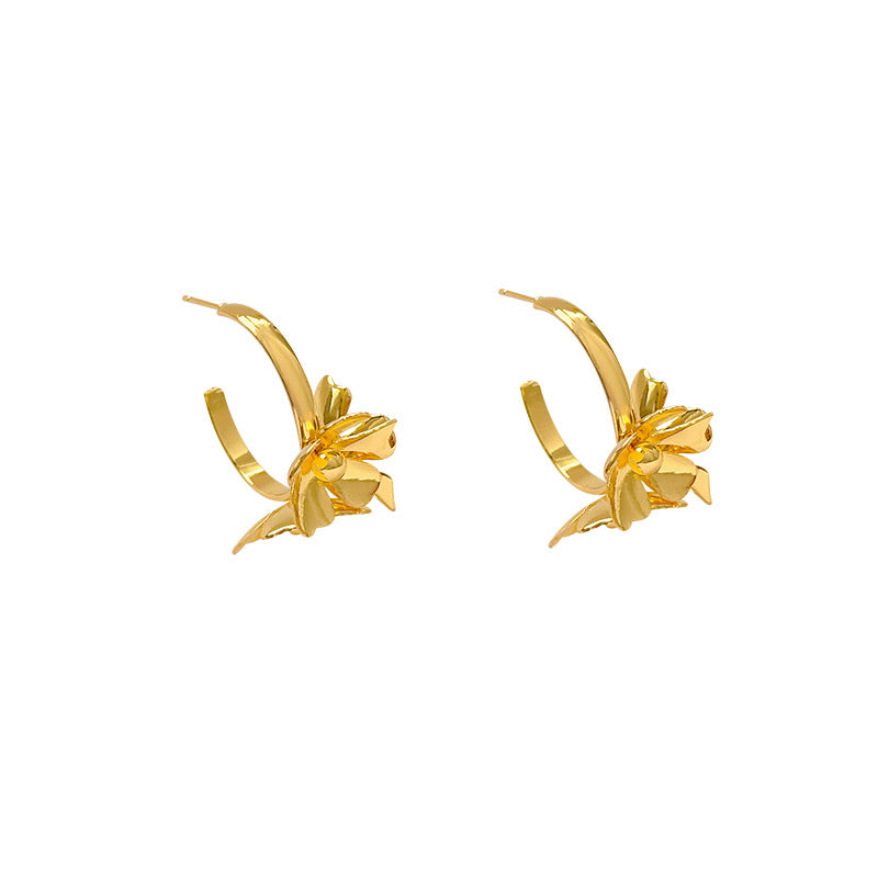 French retro petal metal flower hoop earrings - elegant, chic, niche, european & american style, versatile, high-end earrings for women