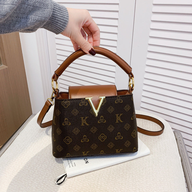 2026 new classic printed tote bag - large capacity, trendy, versatile handbag, commuter shoulder bag