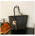 Vintage large capacity women's bag 2025 new autumn/winter light luxury shoulder bag minimalist student school bag women's tote bag