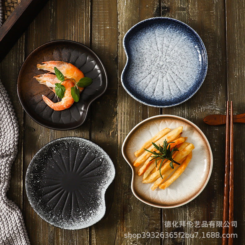 Japanese style dinner plate, dessert plate, cake plate, ceramic creative snack plate, tableware, bone plate, afternoon tea melon seed plate wholesale