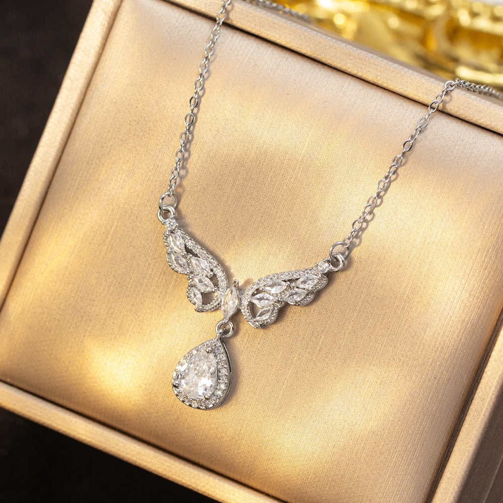 [titanium steel] japanese and korean popular diamond-filled wings water drop necklace for women, high-end light luxury exquisite sweater chain jewelry
