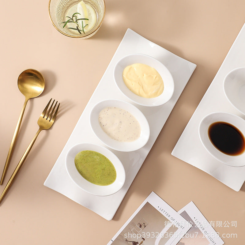 Creative irregular white ceramic sauce dish with tray, sauce bowl, hotel tableware, restaurant-grade cold dish bowl