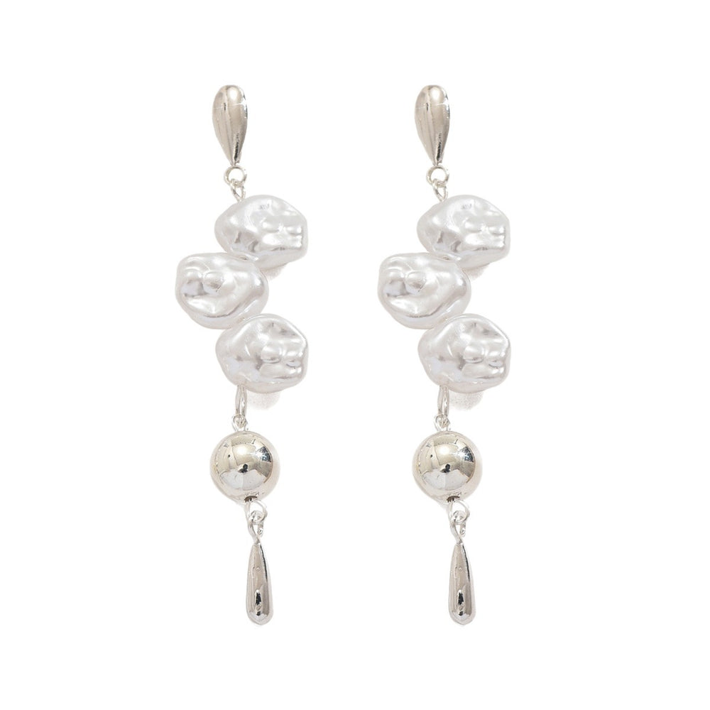 European and american cross-border fashionable and versatile faux pearl earrings for women - light luxury, high-end, floral, teardrop, and trendy ins style stud earrings