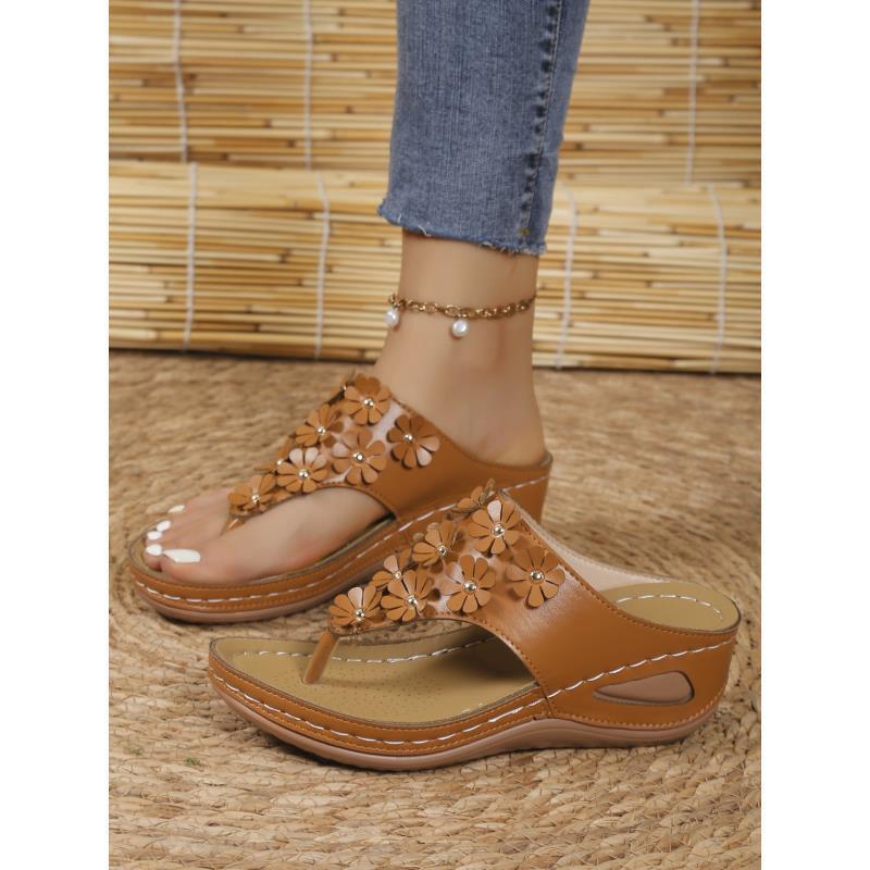 Plus size women's summer flip-flops: floral platform sandals with chunky soles - casual rubber slides