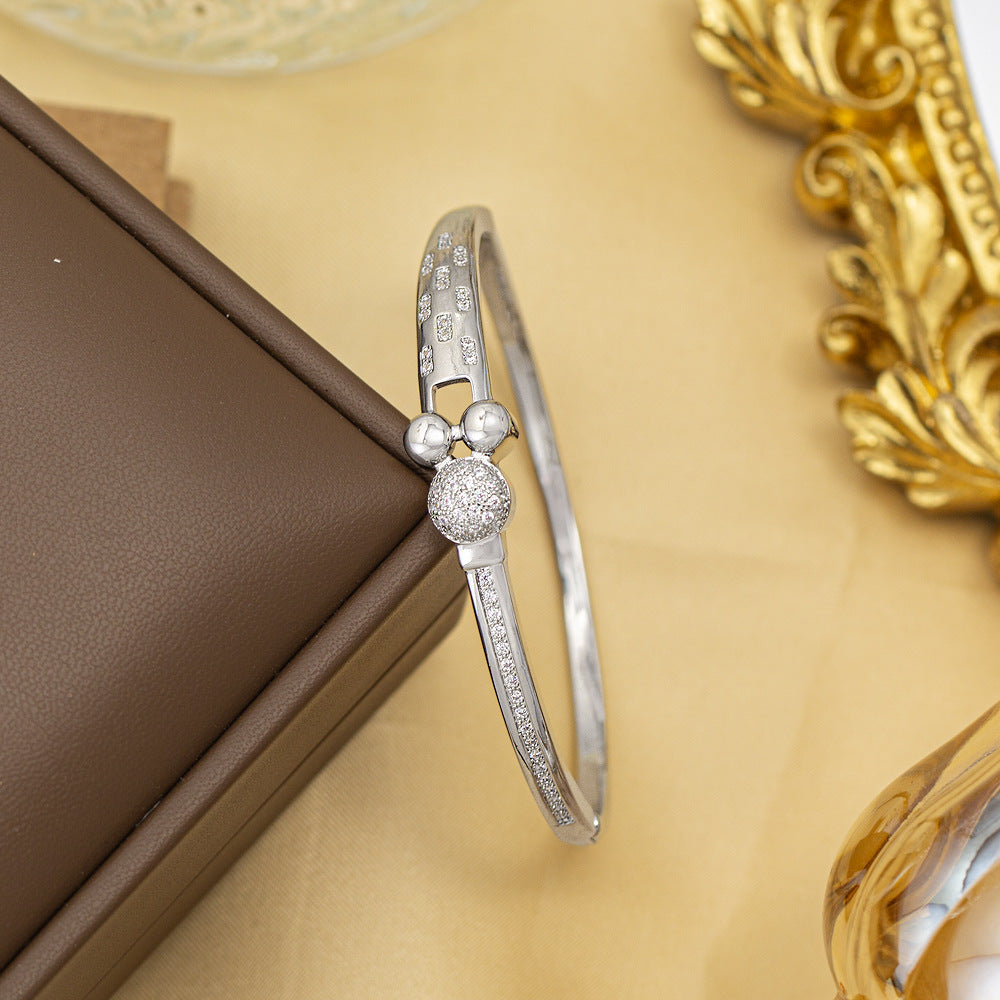 Bracelet female titanium steel fashion non-fading copper inlaid zirconium bracelet niche high-end fashion elegant jewelry wholesale hand jewelry