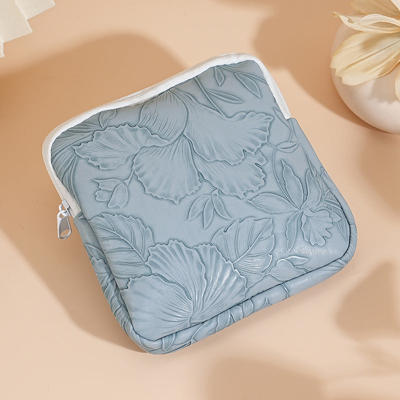 Sanitary napkin storage bag, aunt napkin, large-capacity storage bag, menstrual bag, student portable portable, cute girl PU leather