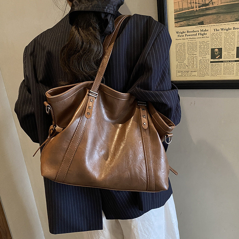 Versatile large capacity underarm bag for women, 2025 new multifunctional fashion tote bag, high-end shoulder commuter bag