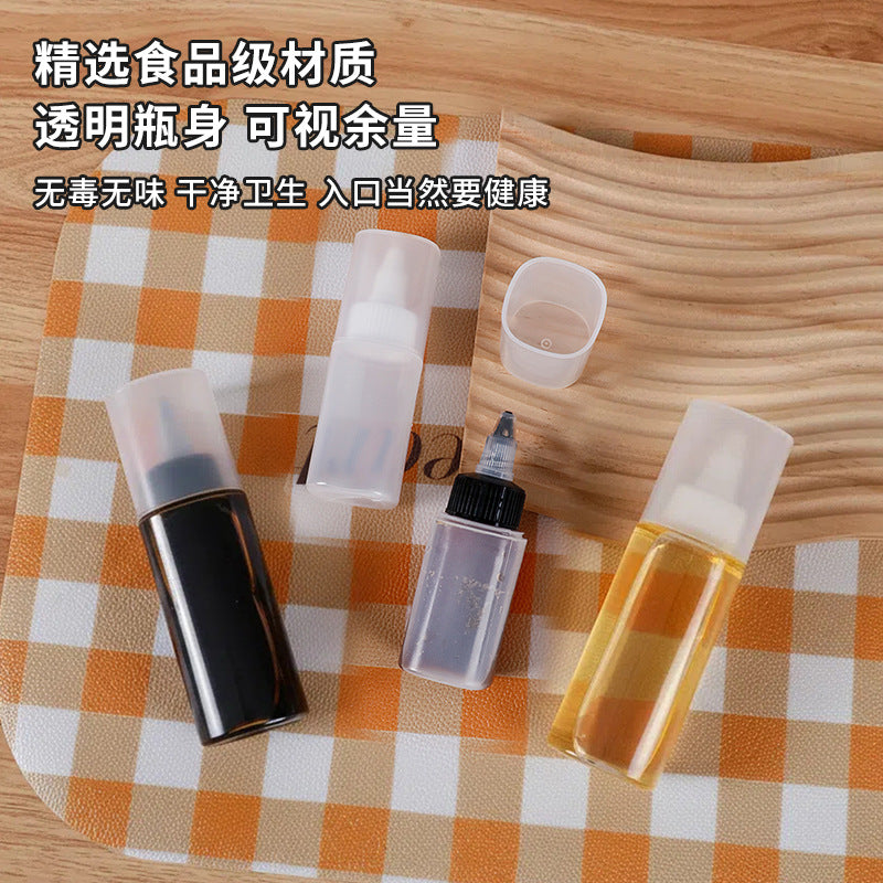 Portable squeeze bottle mini sauce bottle salad dressing ketchup dispensing bottle outdoor squeeze bottle multifunctional seasoning bottle