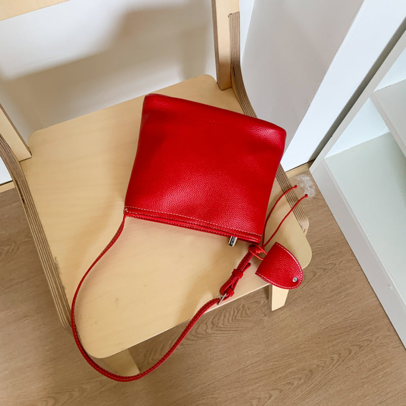 Fashion mobile phone bag women's bag 2025 Korean version niche ins versatile cute Korean version messenger bag multi-color shoulder bag