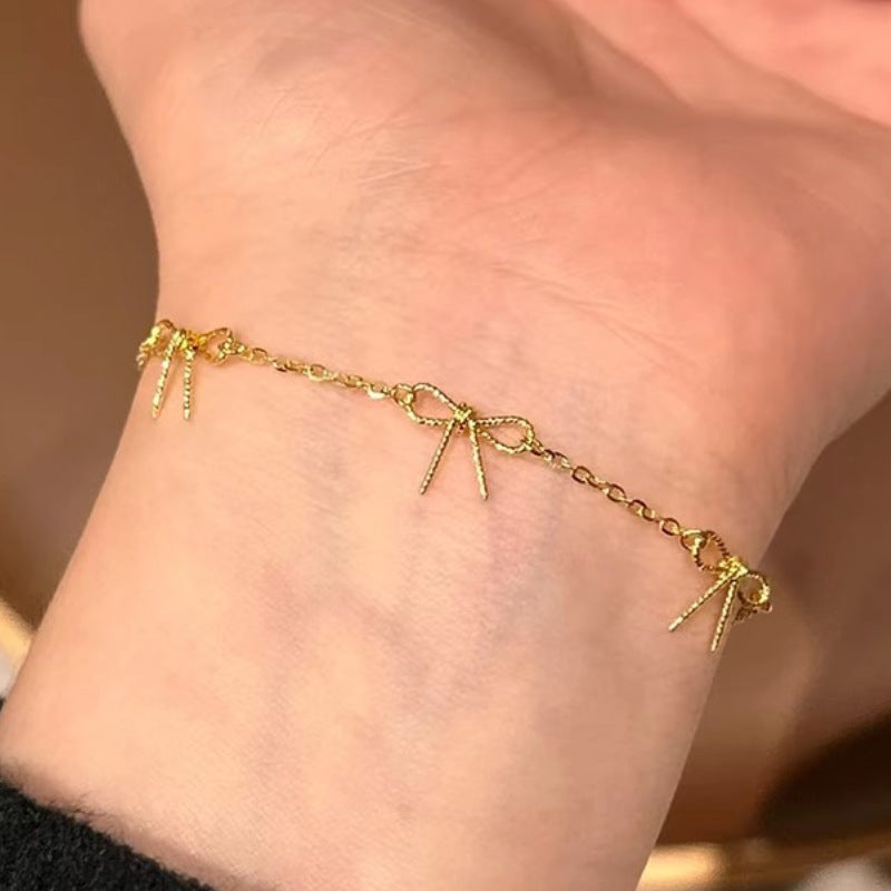 Textured bracelet for women, titanium steel, gold-plated, ins designer design, retro cold style, fashion hand jewelry, trendy people
