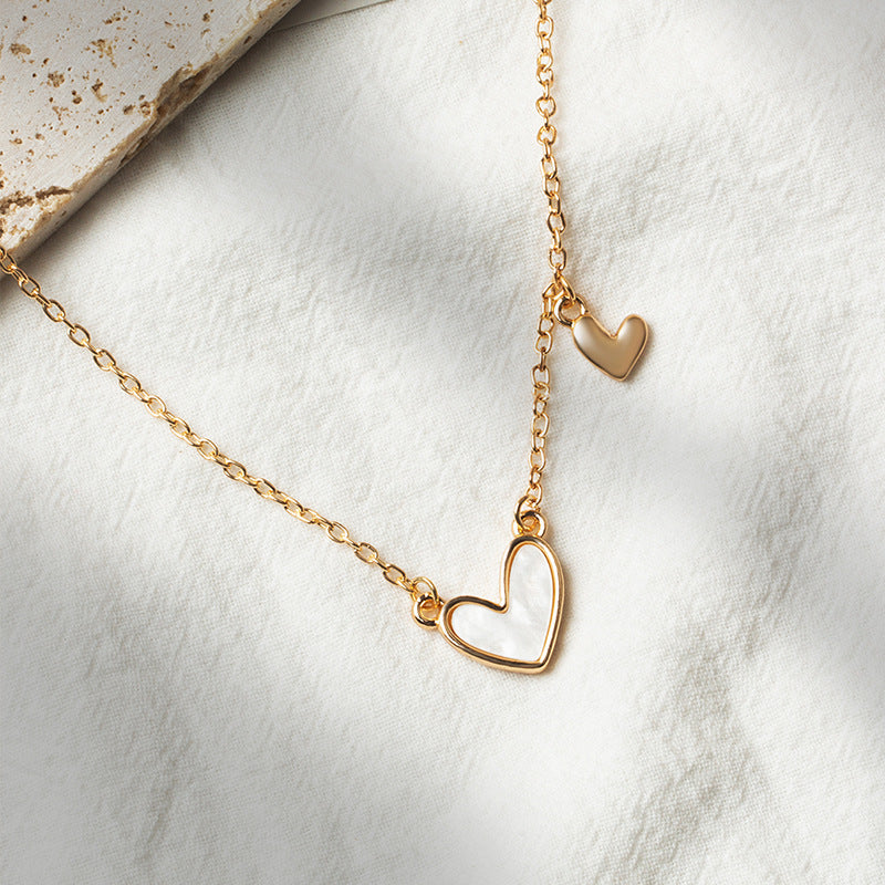 Acrylic love necklace wholesale european and american cross-border pendant jewelry women's niche accessible luxury high-end autumn and winter sweater chain