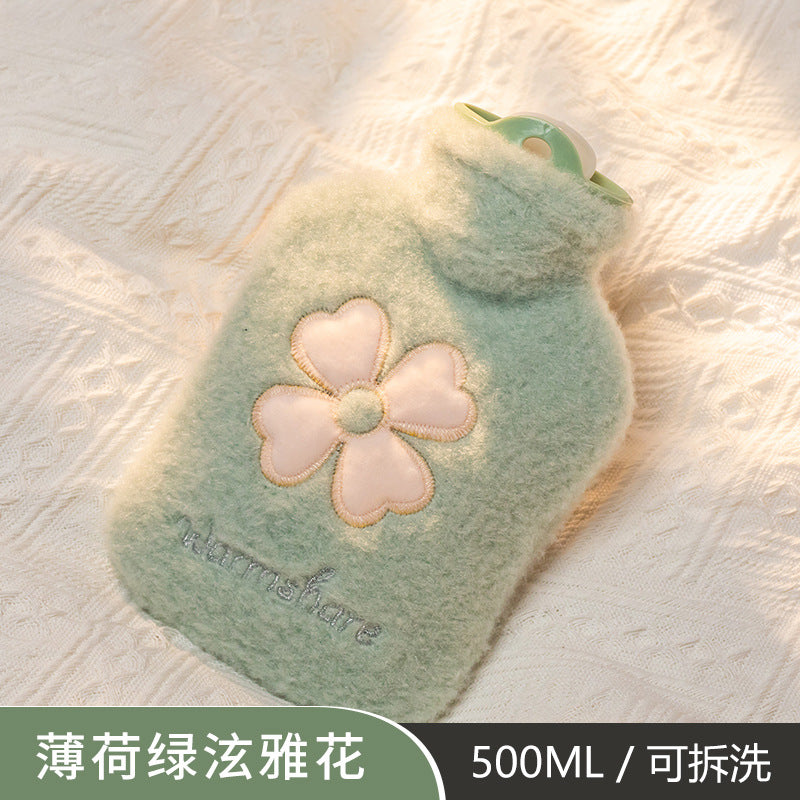 Hot water bottle filled with water and extra thick belly warmer hot water bottle hand warmer female student belly warmer cute stuffed large and small sizes