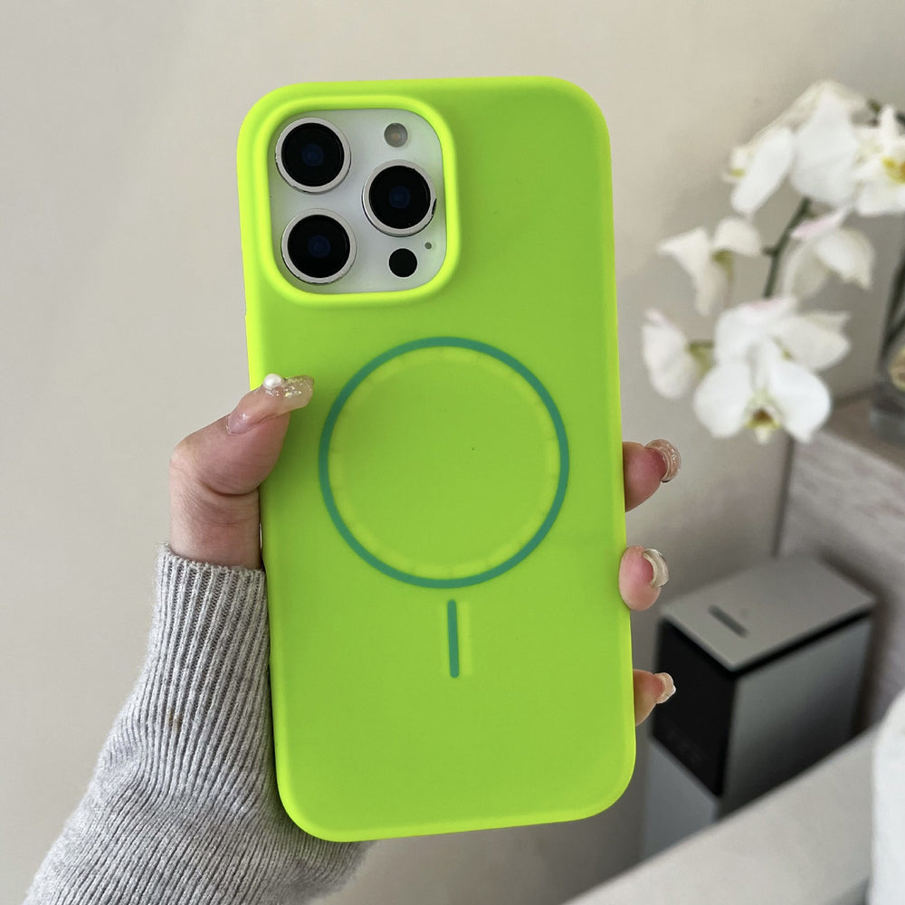 Suitable for iphone 17 pro max phone case, 14 liquid magnetic suction strong magnetic thin ring silicone case, apple 13 cross-border 15