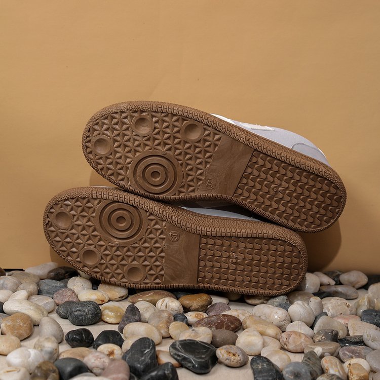 spring/autumn new arrivals: plus-size casual german army trainers (gats) for cross-border e-commerce. available in sizes 36-45. bulk orders welcome. dropshipping available for  and