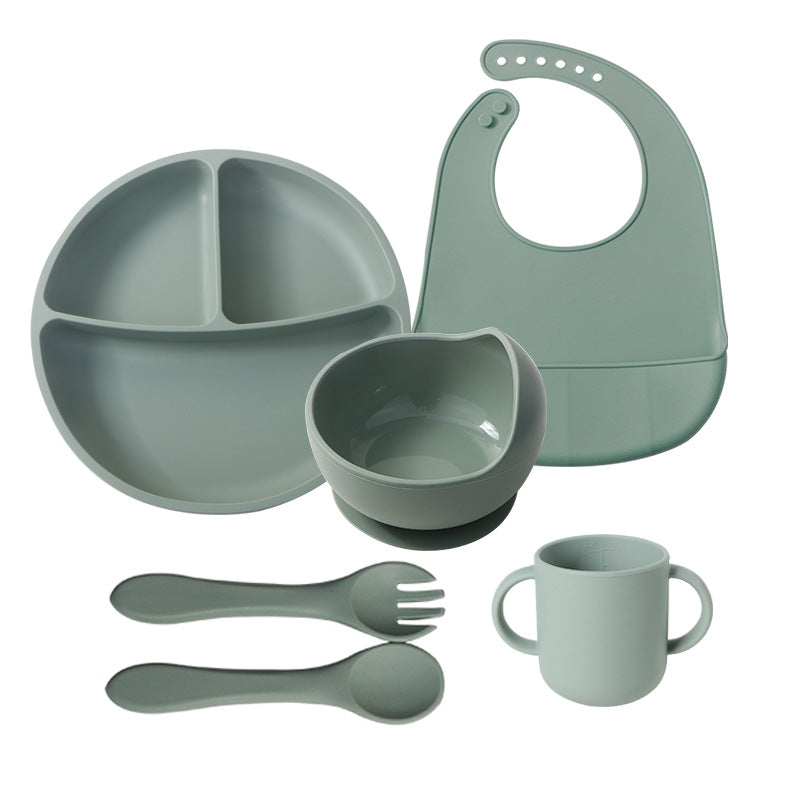 best-selling baby feeding set, including silicone plate, bowl, and spoon for infant food. wholesale children's feeding utensil set