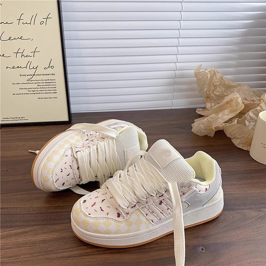 Hong kong style low-top cranberry color bread shoes for women ins trendy 2026 summer new style student easiest for match women's sneakers