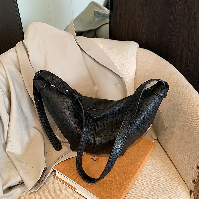 Cross-border niche design bag women's 2025 new super fire foreign style dumpling bag fashionable versatile shoulder messenger bag