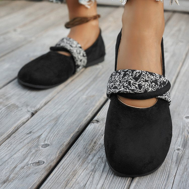 spring/summer new arrivals: plus-size women's casual flats for cross-border e-commerce. sizes 36-43 available. wholesale options and  dropshipping available