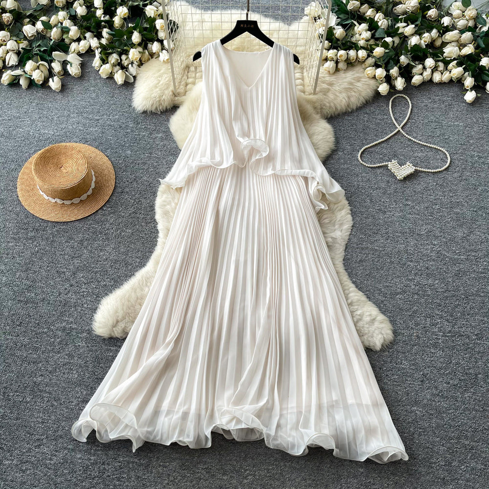 Elegant mint green sleeveless halter dress - women's early summer pleated ruffle trim slimming chic pleated maxi dress
