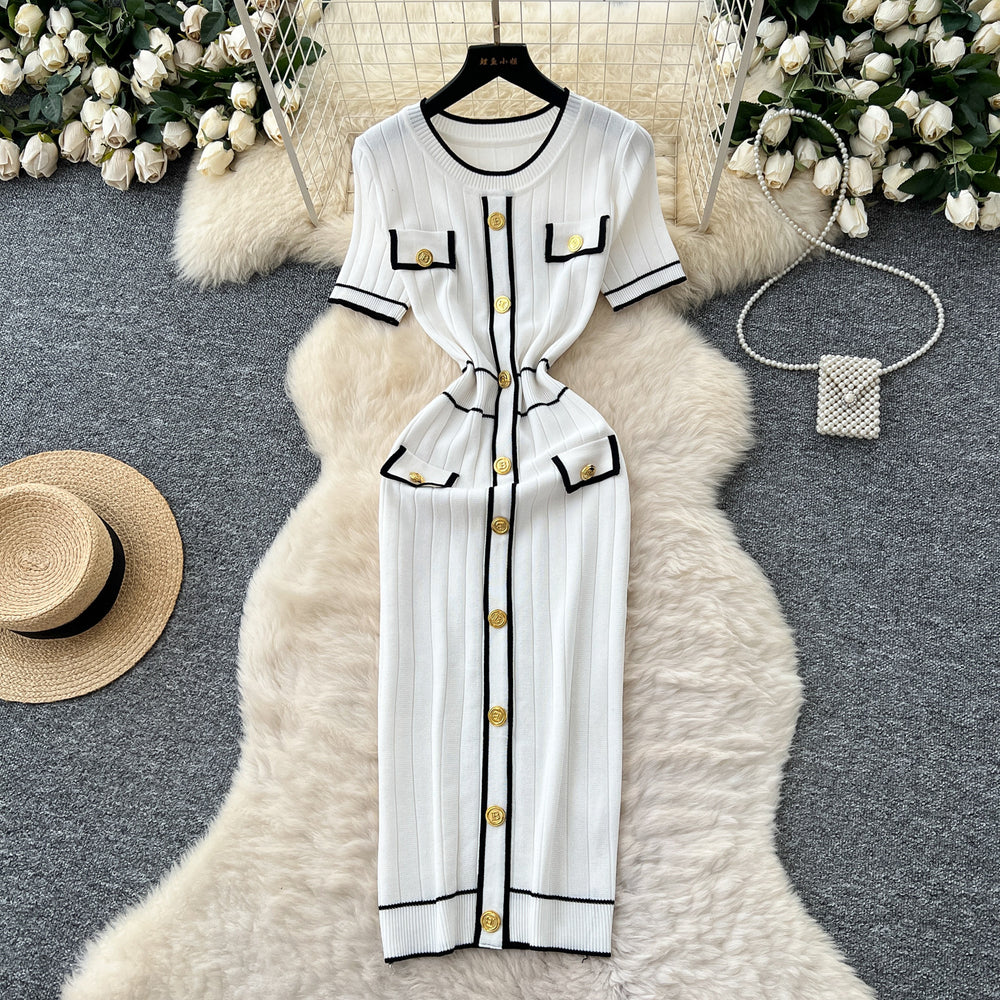 Xiaoxiangfengclassyfashionablecontrast colormetal bucklesilmslimming lookdress women's summer waistelegantsweater skirt