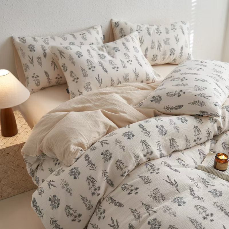 Spring new product Class A cotton three-layer yarn four-piece quilt cover bed sheet pastoral pure cotton dormitory three-piece bedding