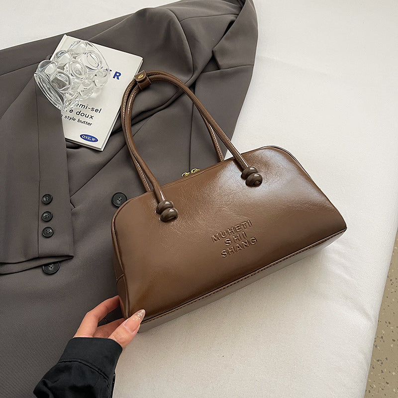 Cross-border high-end retro oil wax leather Boston bag trendy new large-capacity portable underarm commuter shoulder bag