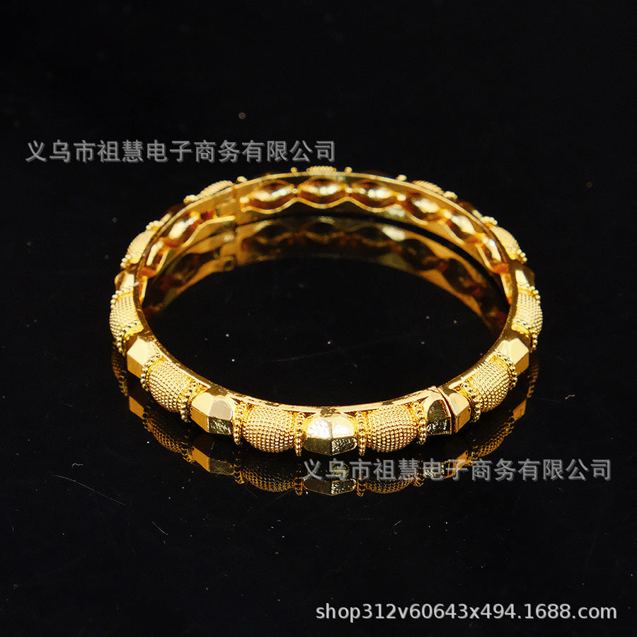 Exquisite middle eastern women's carved bangle, gold-plated copper bracelet, wedding jewelry gift for dubai newlyweds and parties