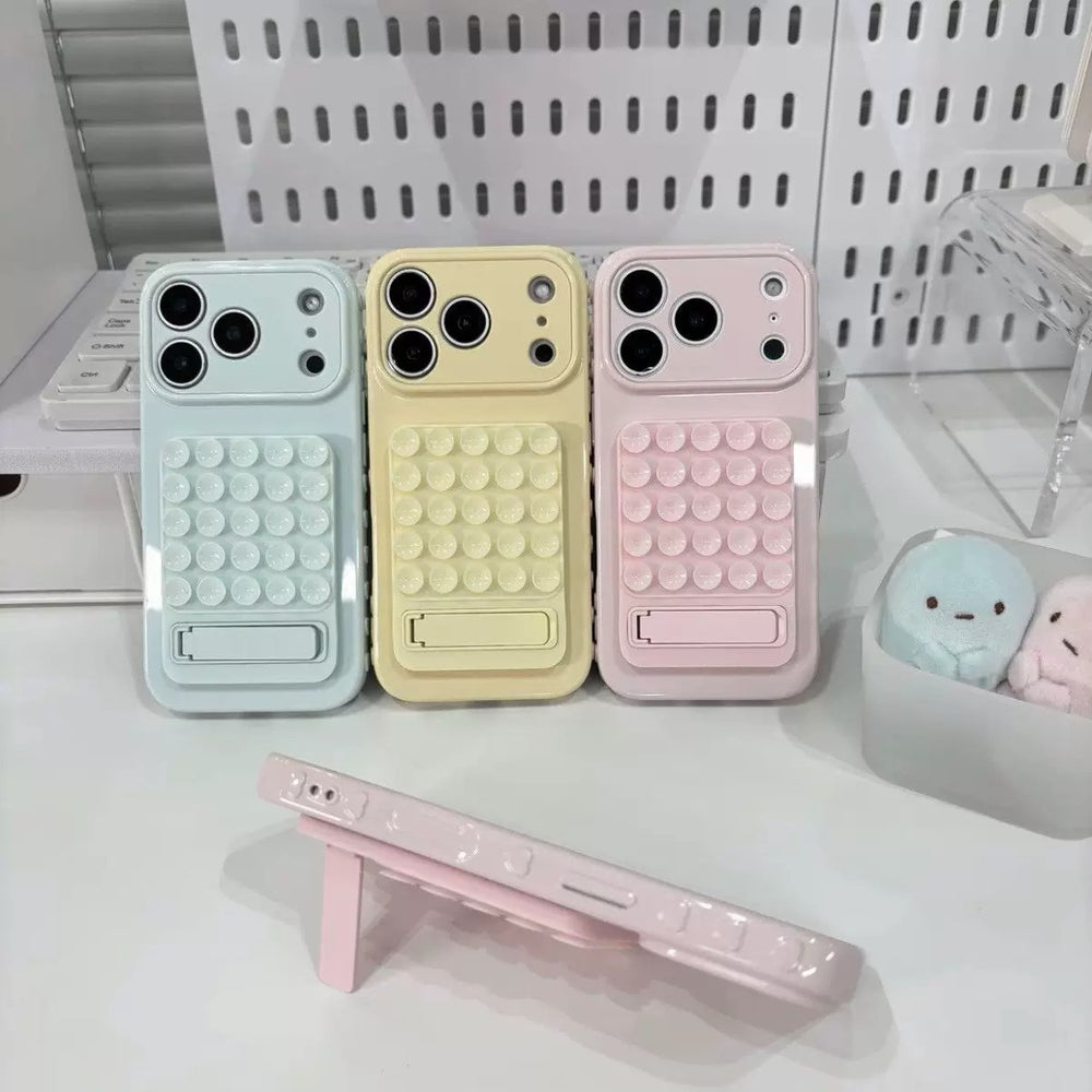 Suction cup stand heart-shaped large viewfinder compatible with apple 18 pro max phone case dopamine color iphone 18 soft case