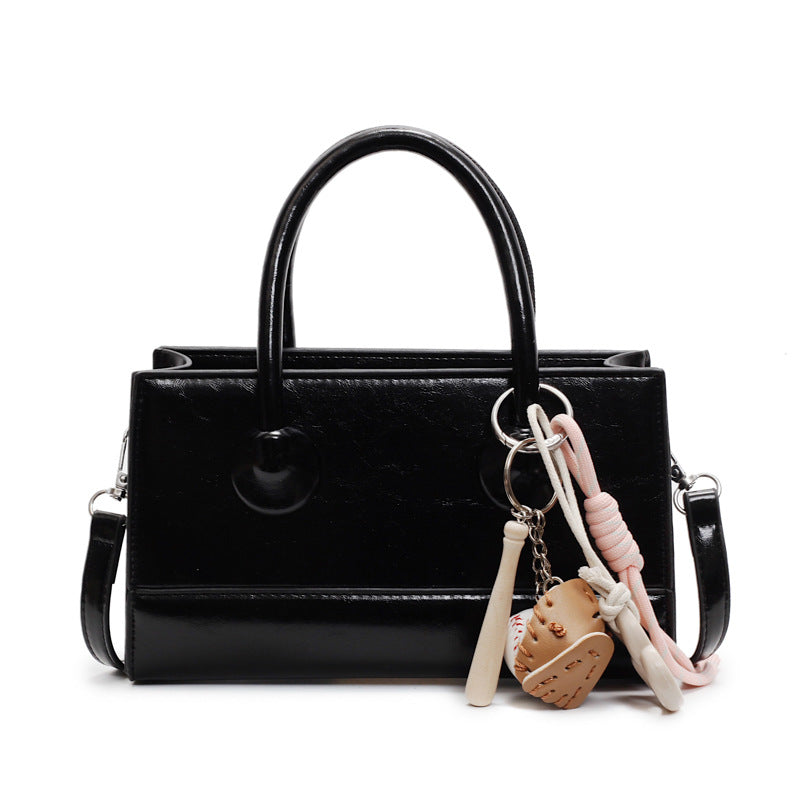 Cross-border high-end portable small square bag 2025 new fashion versatile shoulder bag simple versatile niche messenger bag