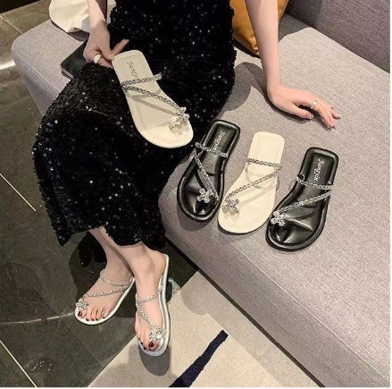 Versatile french-style flat sandals: 2024 new soft-soled summer collection - perfect for dresses, rhinestone accents, and beach days