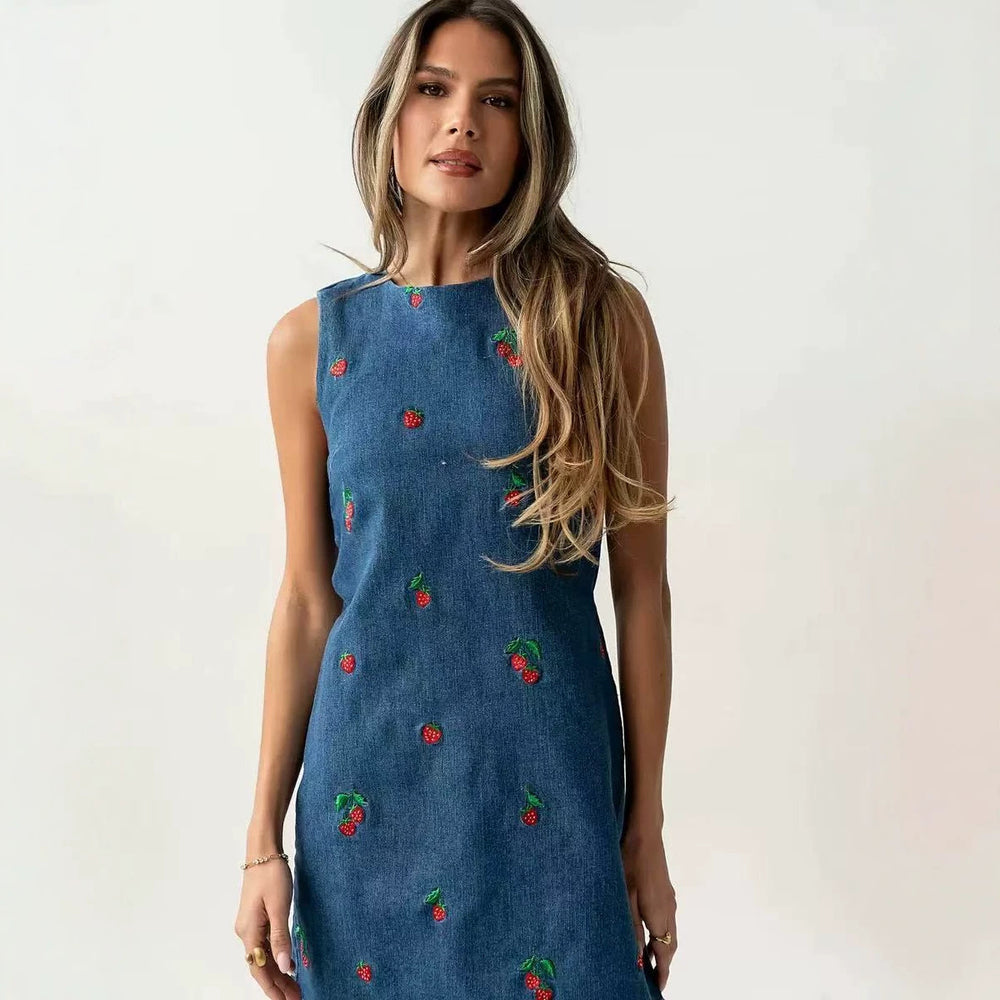cross-border   fashion trend vest: versatile round neck sleeveless printed polka dot slim-fit sexy top